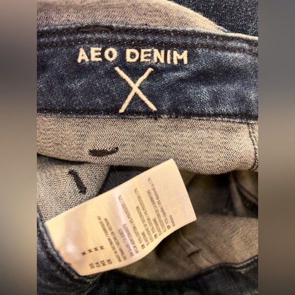 American Eagle Outfitters Blue Denim Zip Down Short Overalls Juniors Size Medium - Picture 5 of 7